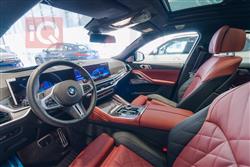 بی ئێم دەبڵیو X6